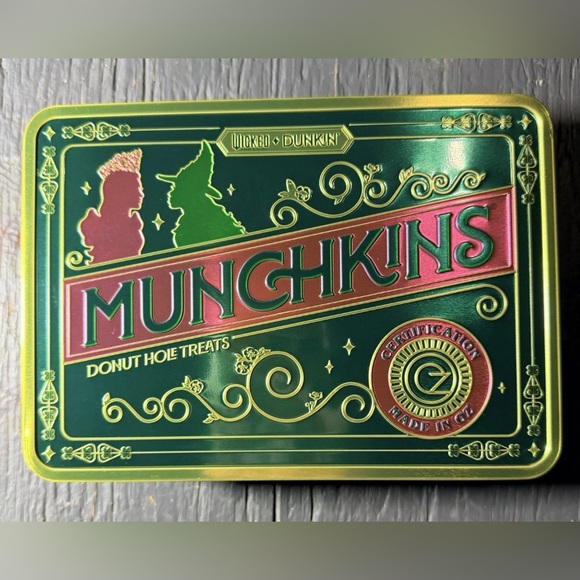 Dunkin Donuts Other - Wicked Dunkin' Munchkins Tin Box RARE!